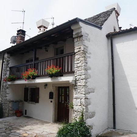 Casa Vacanze Alenka Borgo Grotta Gigante المظهر الخارجي الصورة