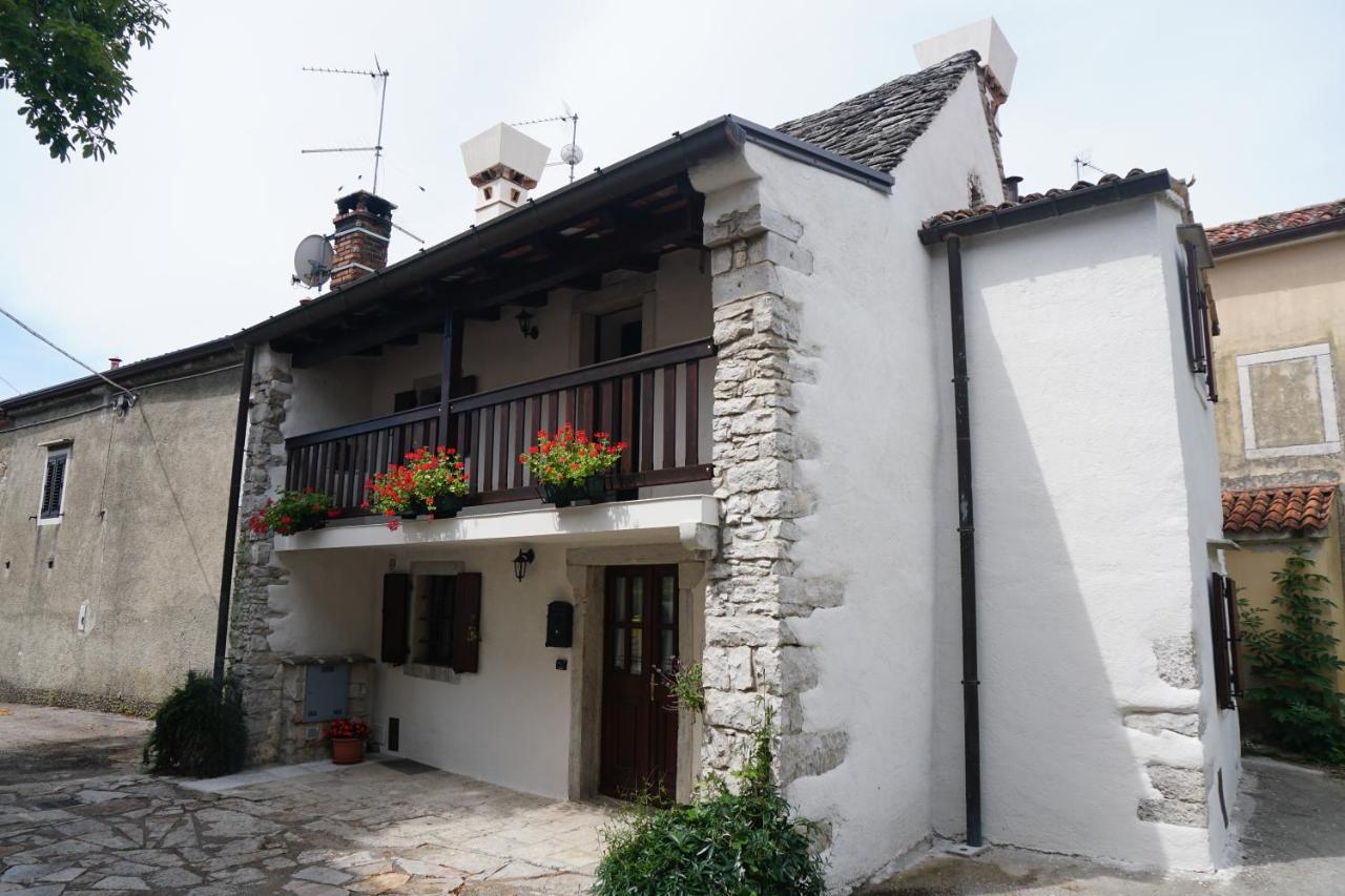 Casa Vacanze Alenka Borgo Grotta Gigante المظهر الخارجي الصورة
